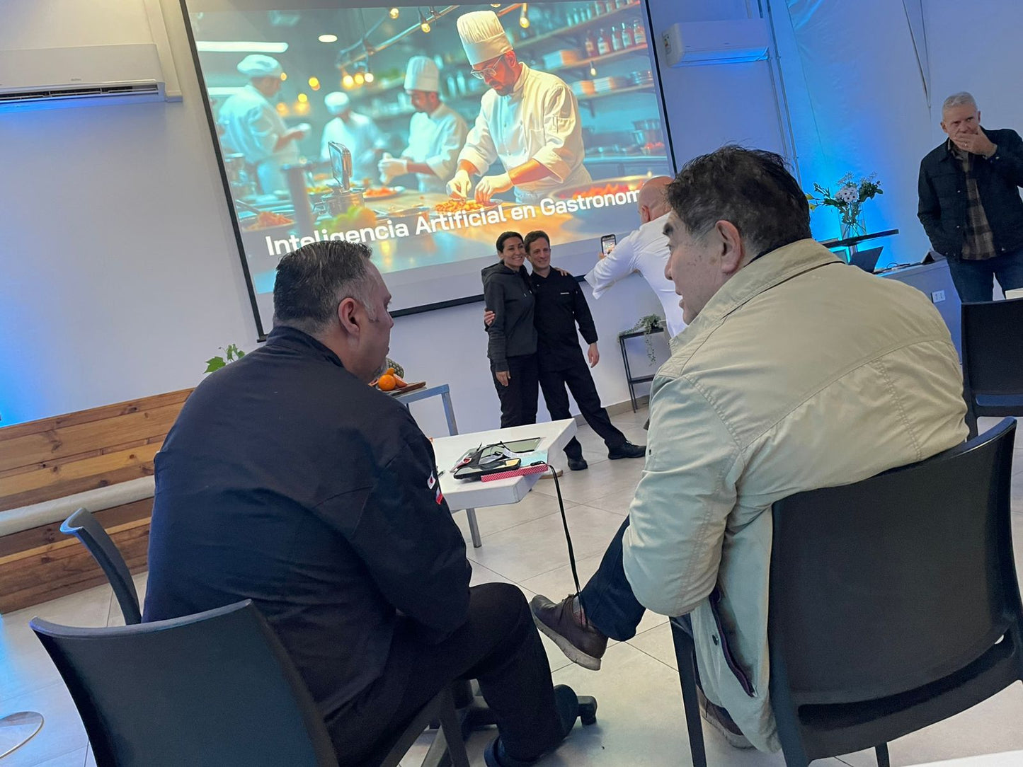 🤖 IA con Peras y Manzanas - Viernes 23 Enero | Innovación Gastronómica