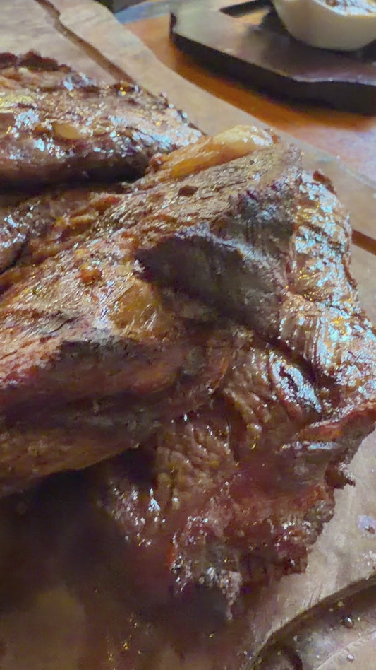 Plateada de Vacuno para 4 Personas - 1 kg con Salsa y Focaccia